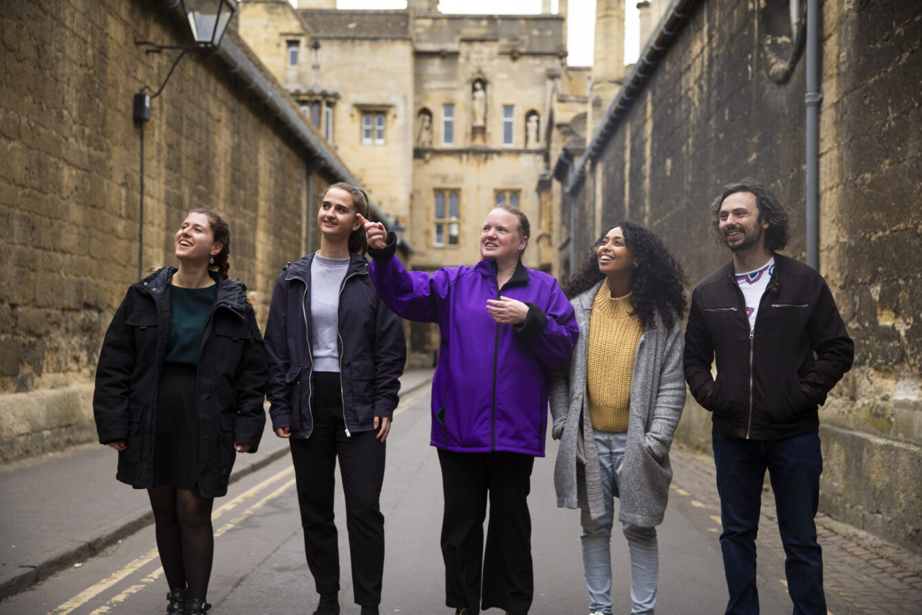 OXFORD OFFICIAL UNIVERSITY AND CITY TOUR