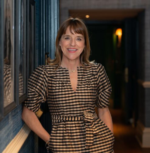Nicola Poole_standing