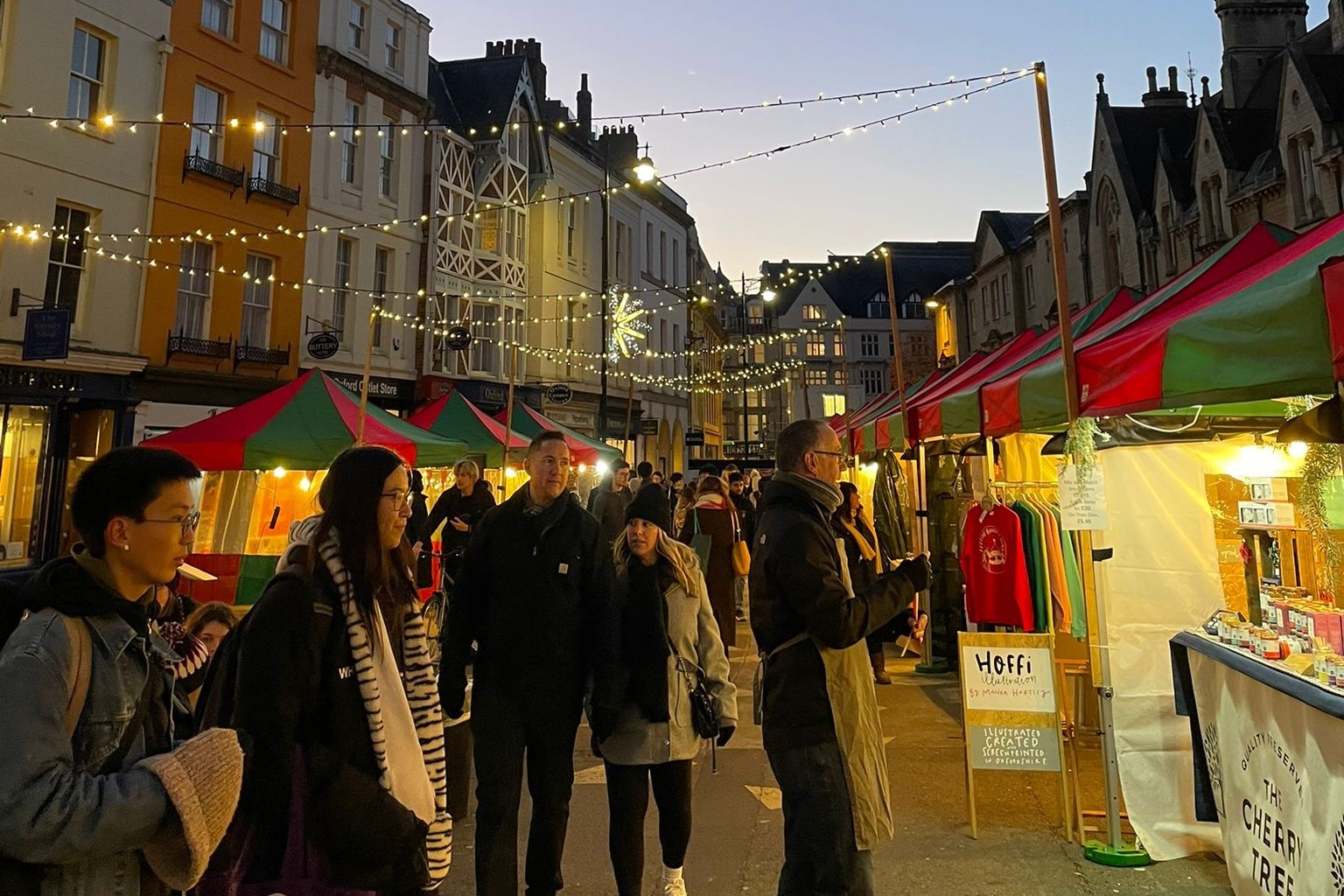 Oxford Victorian Christmas Market Experience Oxfordshire